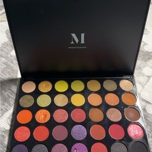 Morphe Eyeshadow Palette - boss mood